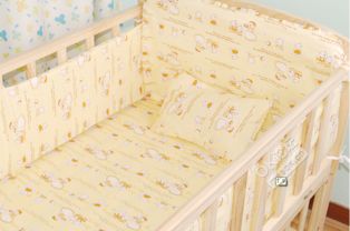 宝宝闲置用品一览,都很新的,尤其宝宝实木床带棕床垫